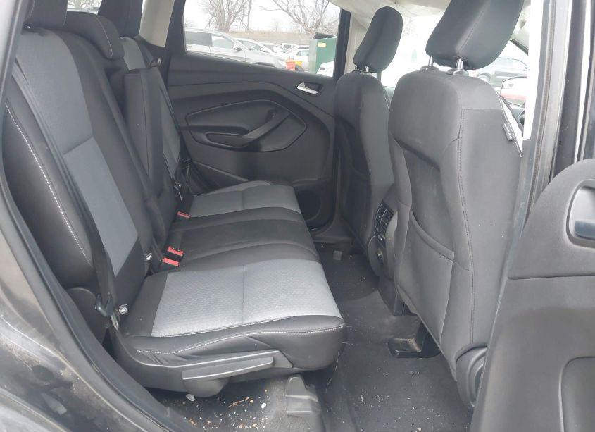 Photo 8 of 2019 Ford Escape SE (VIN 1FMCU9GD9KUC53498)