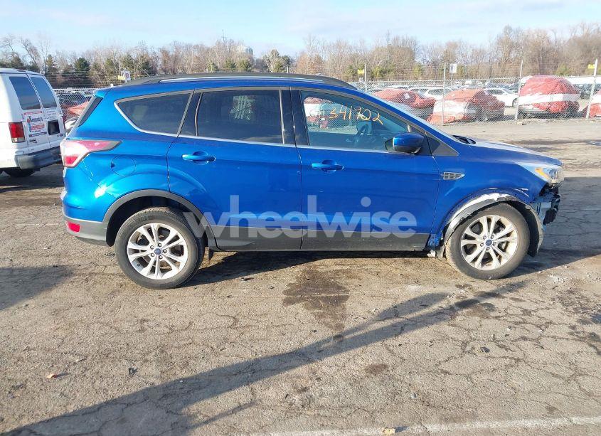 Photo 13 of 2017 Ford Escape SE (VIN 1FMCU9GDXHUA07102)