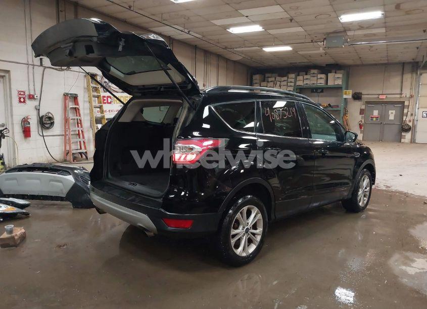 Photo 4 of 2017 Ford Escape SE (VIN 1FMCU9GDXHUA07522)