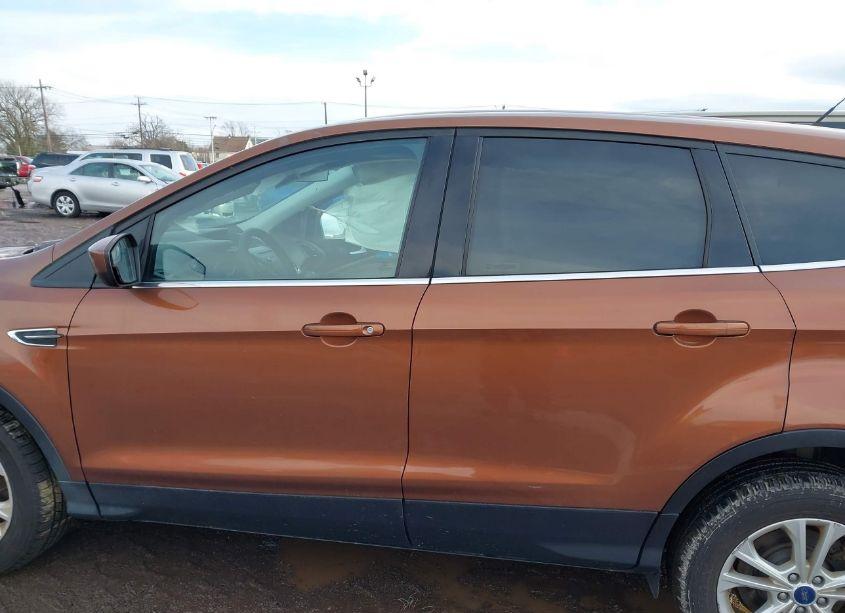 Photo 14 of 2017 Ford Escape SE (VIN 1FMCU9GDXHUA07553)