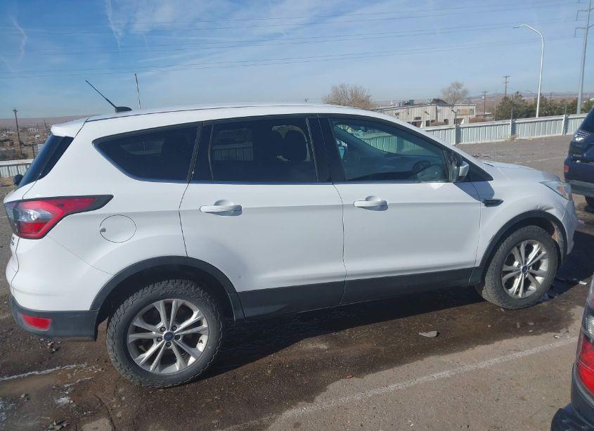 Photo 13 of 2017 Ford Escape SE (VIN 1FMCU9GDXHUA41248)
