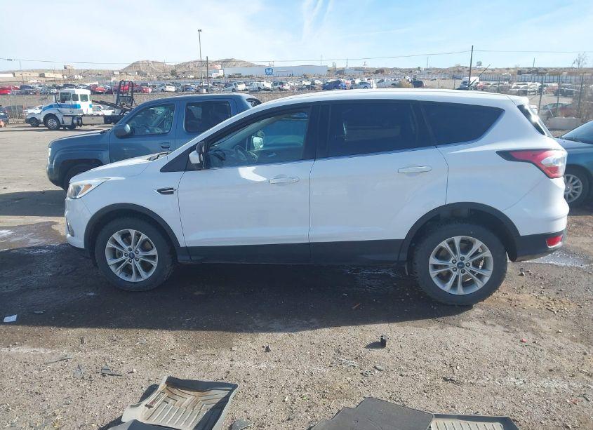 Photo 14 of 2017 Ford Escape SE (VIN 1FMCU9GDXHUA41248)