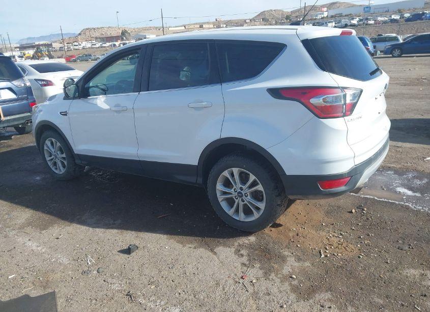 Photo 3 of 2017 Ford Escape SE (VIN 1FMCU9GDXHUA41248)