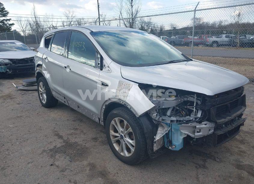 2017 Ford Escape SE (VIN 1FMCU9GDXHUA46689) main photo