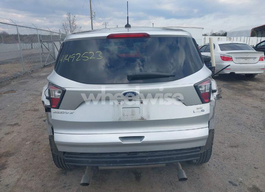 Photo 16 of 2017 Ford Escape SE (VIN 1FMCU9GDXHUA46689)