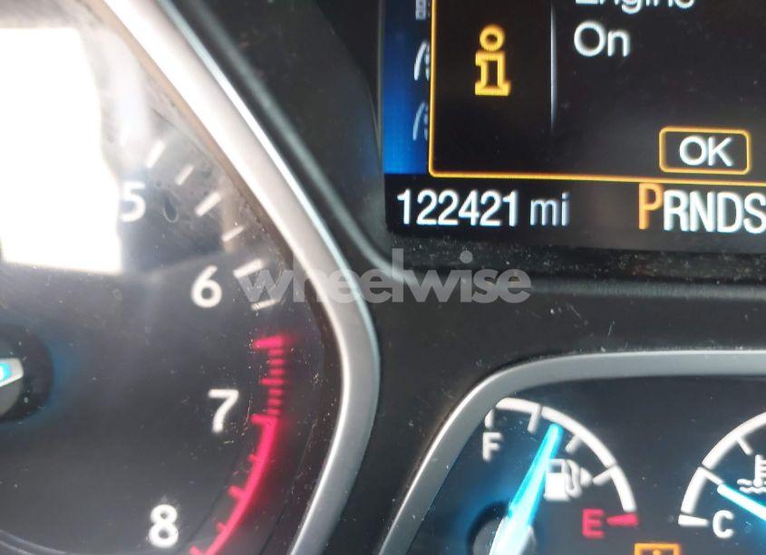 Photo 15 of 2017 Ford Escape SE (VIN 1FMCU9GDXHUA62746)