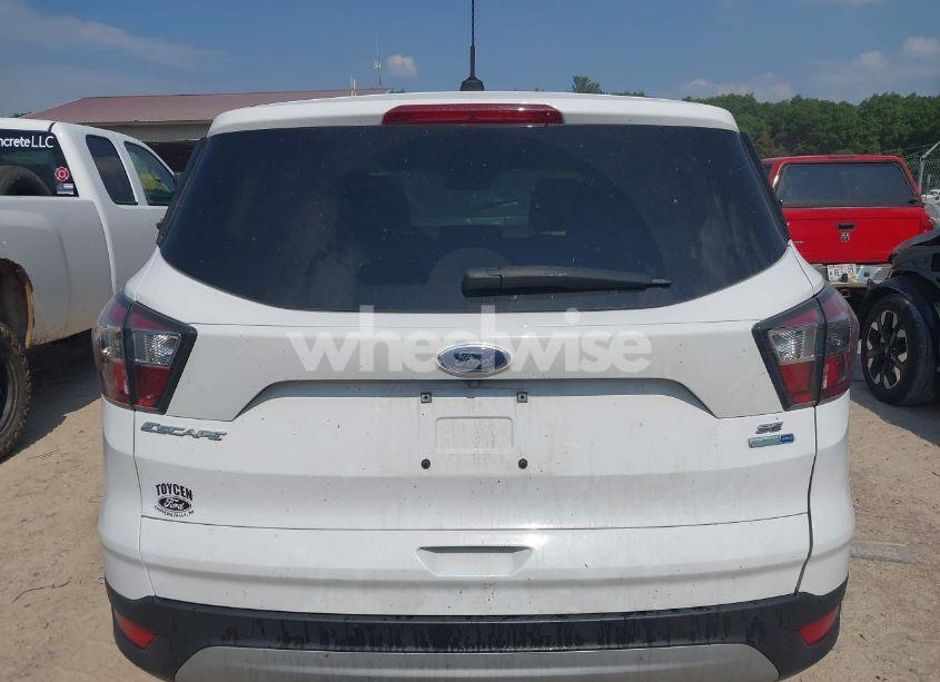 Photo 16 of 2017 Ford Escape SE (VIN 1FMCU9GDXHUA62746)