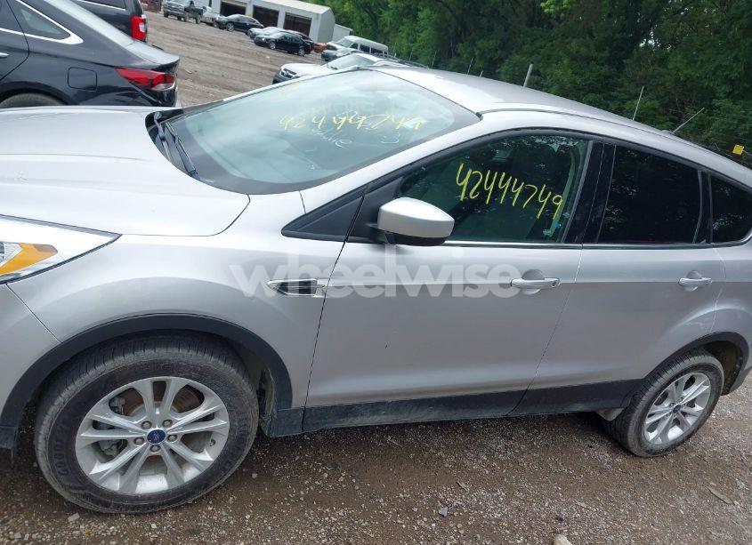 Photo 14 of 2017 Ford Escape SE (VIN 1FMCU9GDXHUA73293)