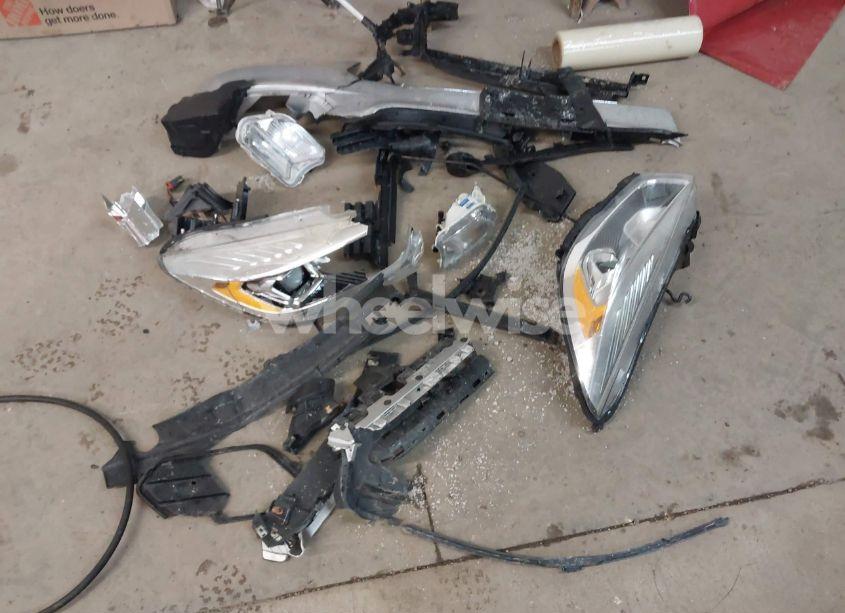 Photo 12 of 2017 Ford Escape SE (VIN 1FMCU9GDXHUA83838)