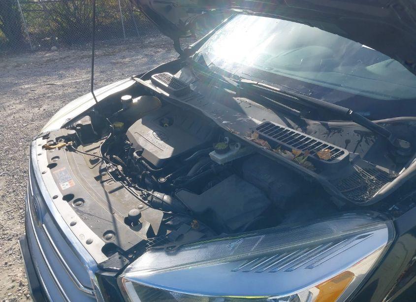 Photo 10 of 2017 Ford Escape SE (VIN 1FMCU9GDXHUA86609)