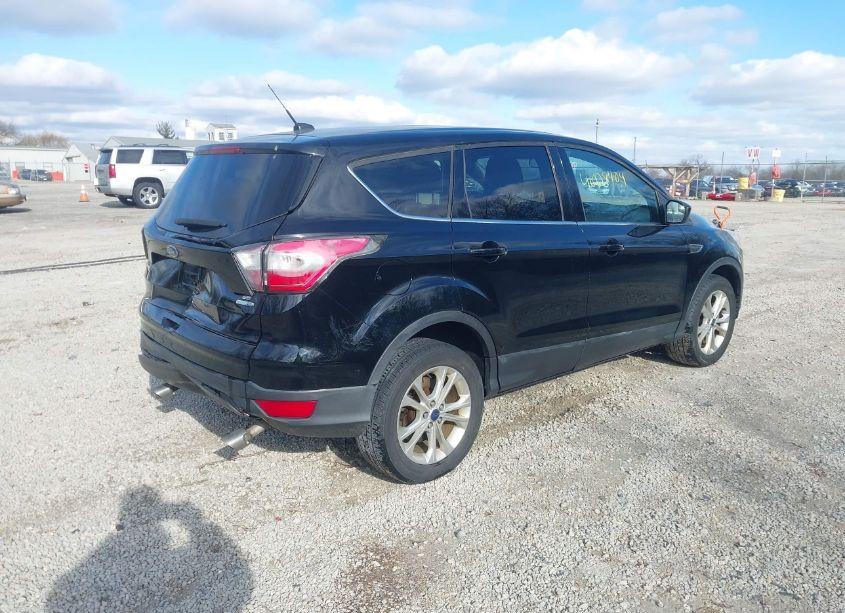 Photo 4 of 2017 Ford Escape SE (VIN 1FMCU9GDXHUA86609)