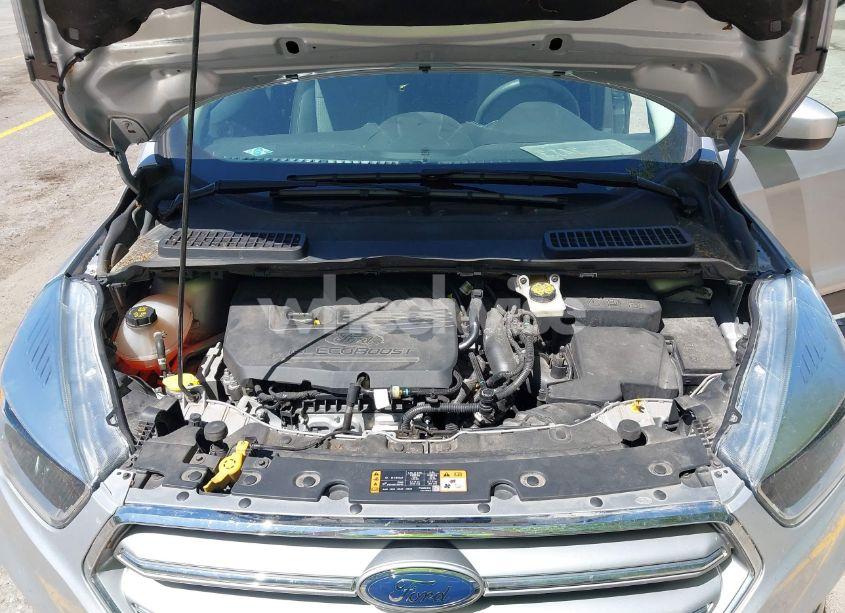 Photo 10 of 2017 Ford Escape SE (VIN 1FMCU9GDXHUB15025)