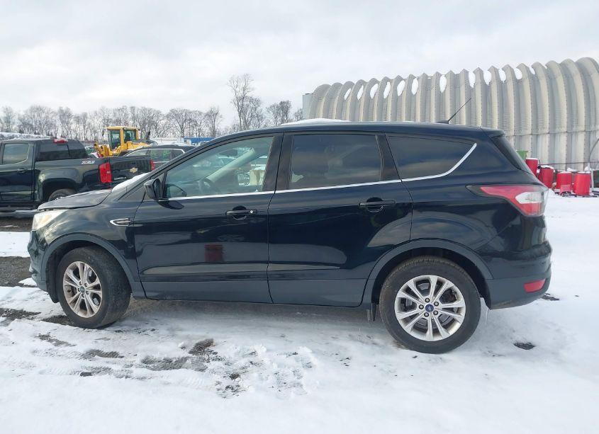Photo 14 of 2017 Ford Escape SE (VIN 1FMCU9GDXHUB34903)