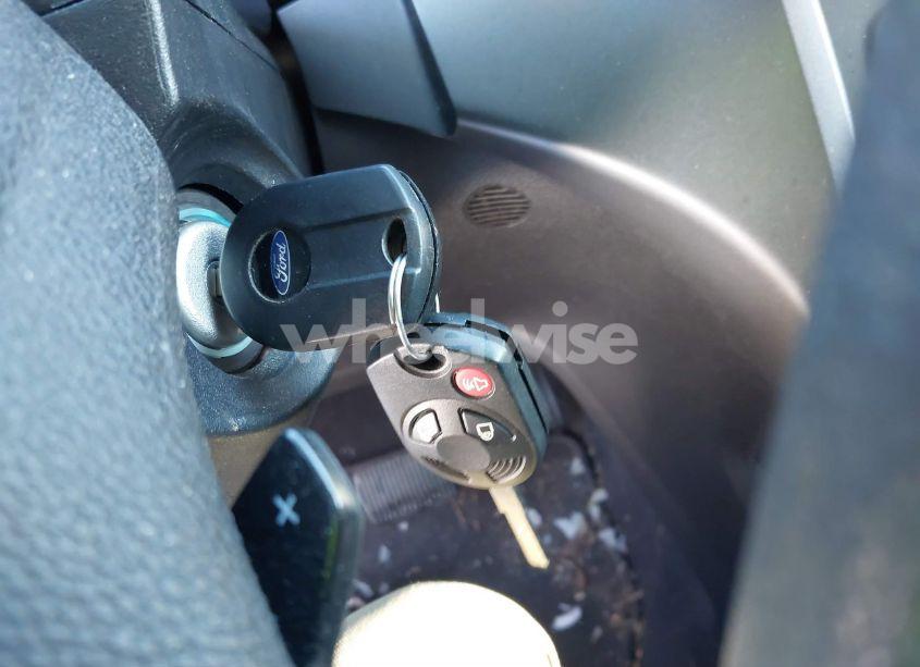 Photo 11 of 2017 Ford Escape SE (VIN 1FMCU9GDXHUC05999)