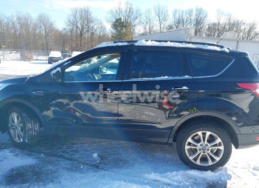 Photo 14 of 2017 Ford Escape SE (VIN 1FMCU9GDXHUC05999)