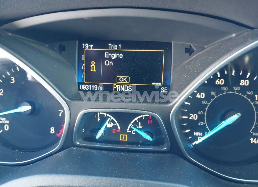 Photo 7 of 2017 Ford Escape SE (VIN 1FMCU9GDXHUC05999)