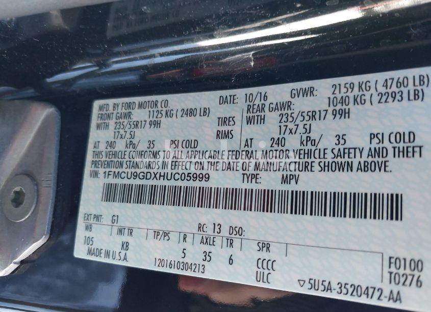 Photo 9 of 2017 Ford Escape SE (VIN 1FMCU9GDXHUC05999)