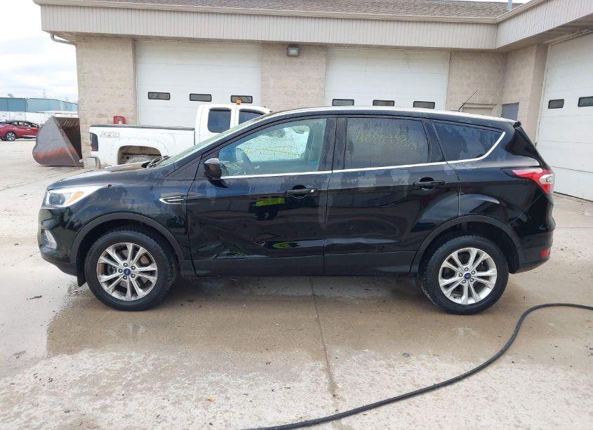 Photo 14 of 2017 Ford Escape SE (VIN 1FMCU9GDXHUC21183)