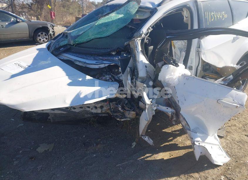 Photo 17 of 2017 Ford Escape SE (VIN 1FMCU9GDXHUC32331)