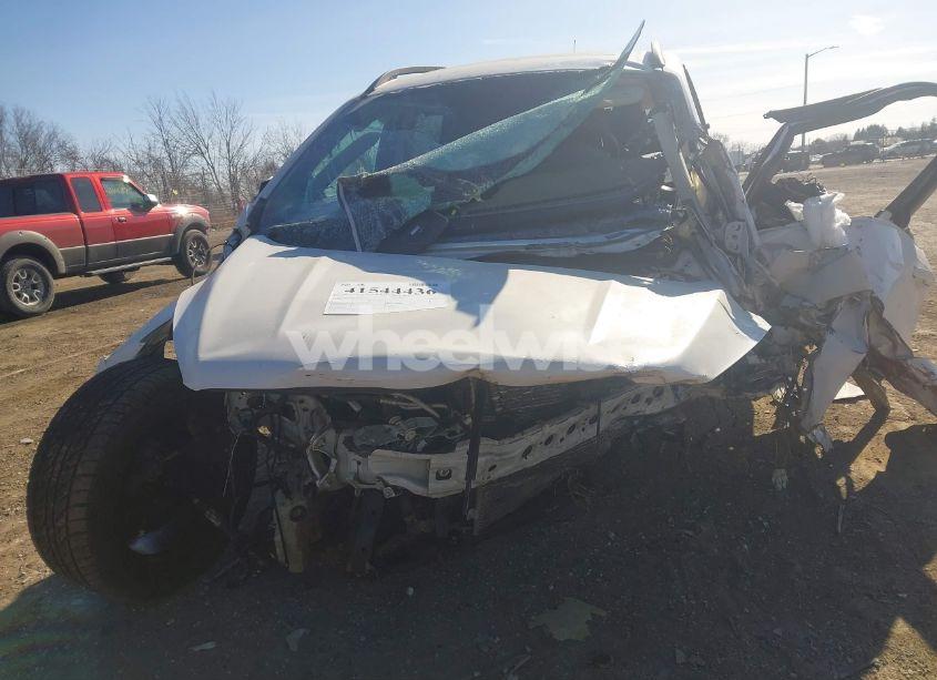 Photo 6 of 2017 Ford Escape SE (VIN 1FMCU9GDXHUC32331)