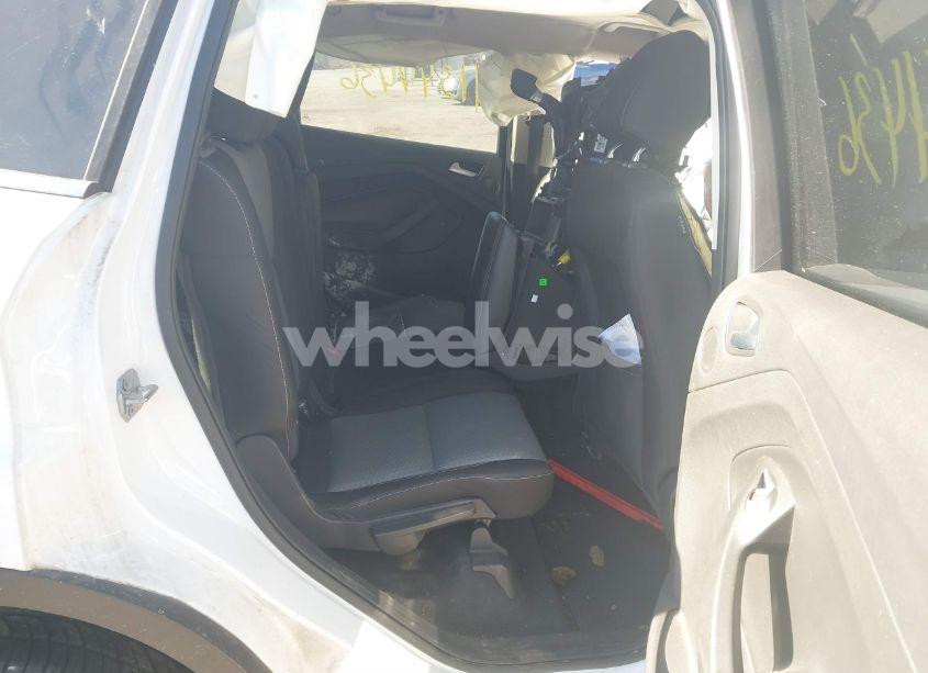 Photo 8 of 2017 Ford Escape SE (VIN 1FMCU9GDXHUC32331)