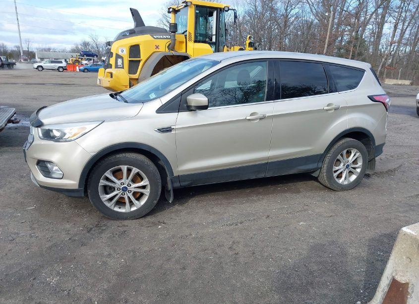 Photo 14 of 2017 Ford Escape SE (VIN 1FMCU9GDXHUC45600)