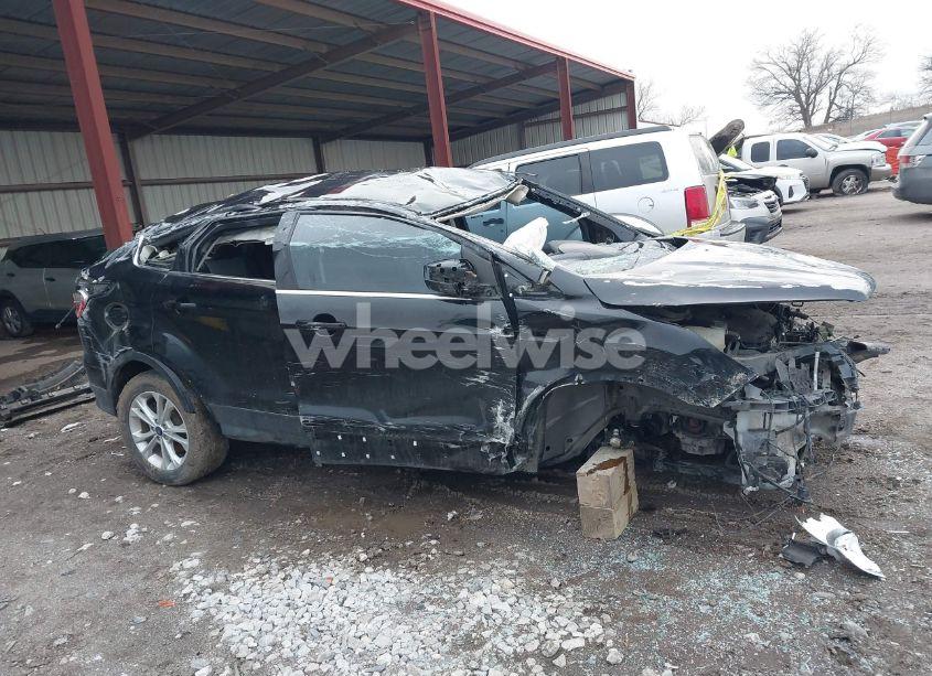 Photo 14 of 2017 Ford Escape SE (VIN 1FMCU9GDXHUC61649)