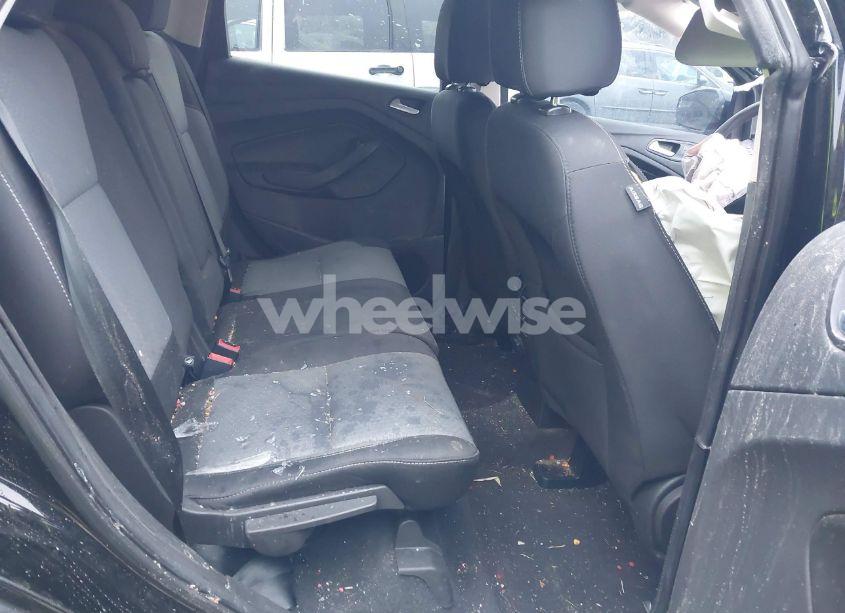 Photo 8 of 2017 Ford Escape SE (VIN 1FMCU9GDXHUC61649)