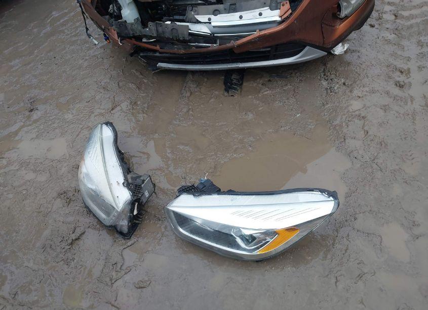 Photo 12 of 2017 Ford Escape SE (VIN 1FMCU9GDXHUC75356)