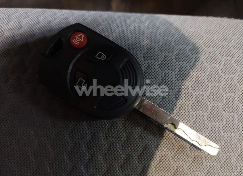 Photo 11 of 2017 Ford Escape SE (VIN 1FMCU9GDXHUC83201)