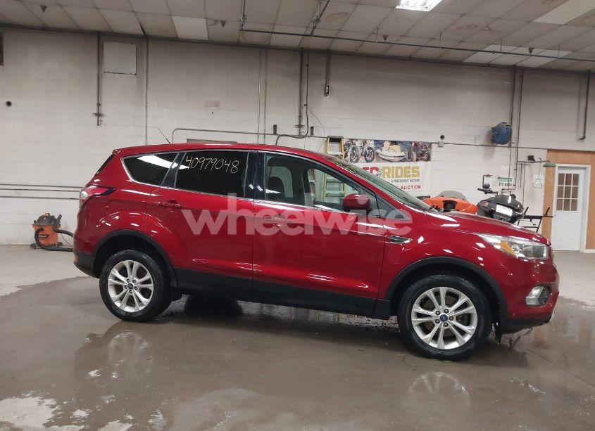 Photo 13 of 2017 Ford Escape SE (VIN 1FMCU9GDXHUC83201)