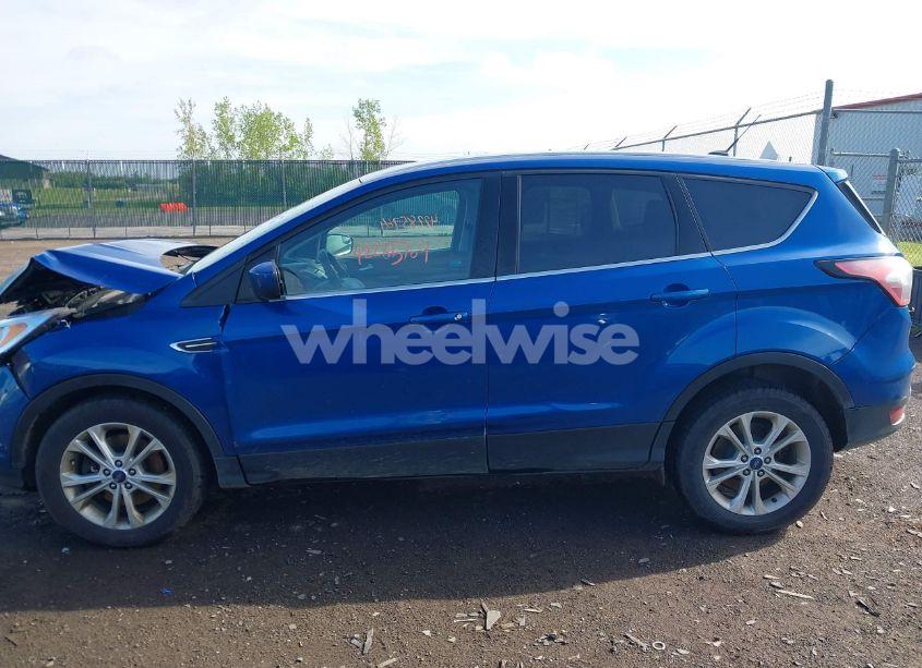 Photo 14 of 2017 Ford Escape SE (VIN 1FMCU9GDXHUD17055)