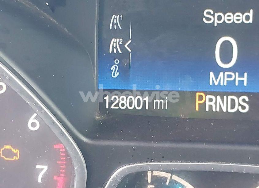 Photo 15 of 2017 Ford Escape SE (VIN 1FMCU9GDXHUD17055)