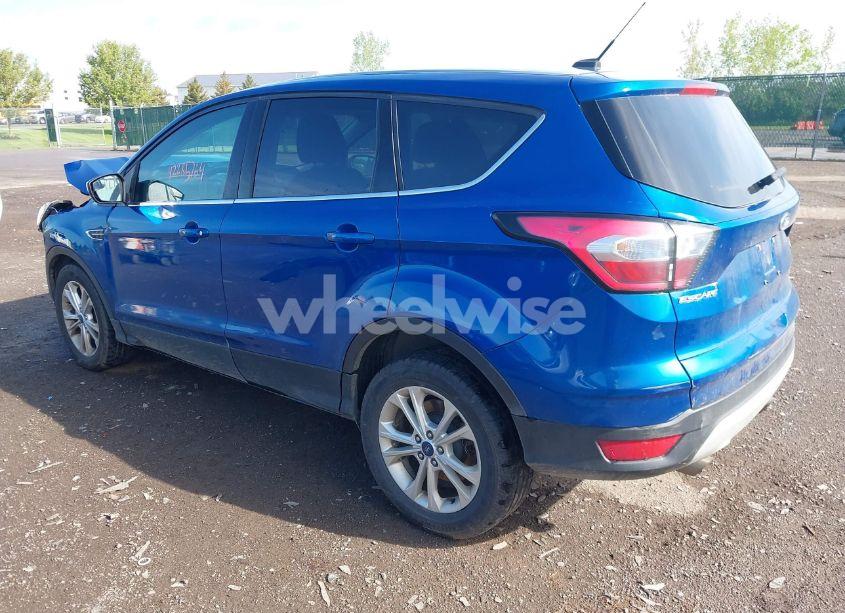 Photo 3 of 2017 Ford Escape SE (VIN 1FMCU9GDXHUD17055)