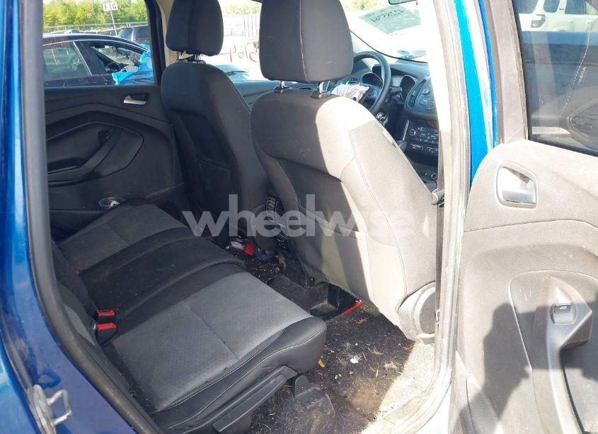 Photo 8 of 2017 Ford Escape SE (VIN 1FMCU9GDXHUD17055)