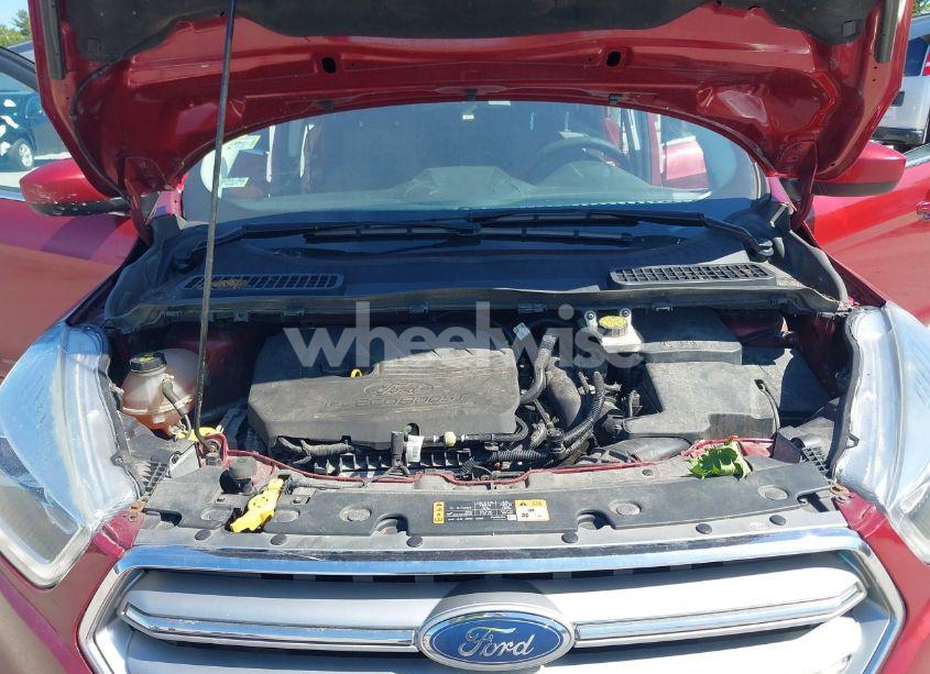 Photo 10 of 2017 Ford Escape SE (VIN 1FMCU9GDXHUD63338)