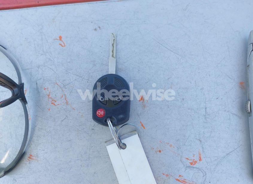 Photo 11 of 2017 Ford Escape SE (VIN 1FMCU9GDXHUD63338)