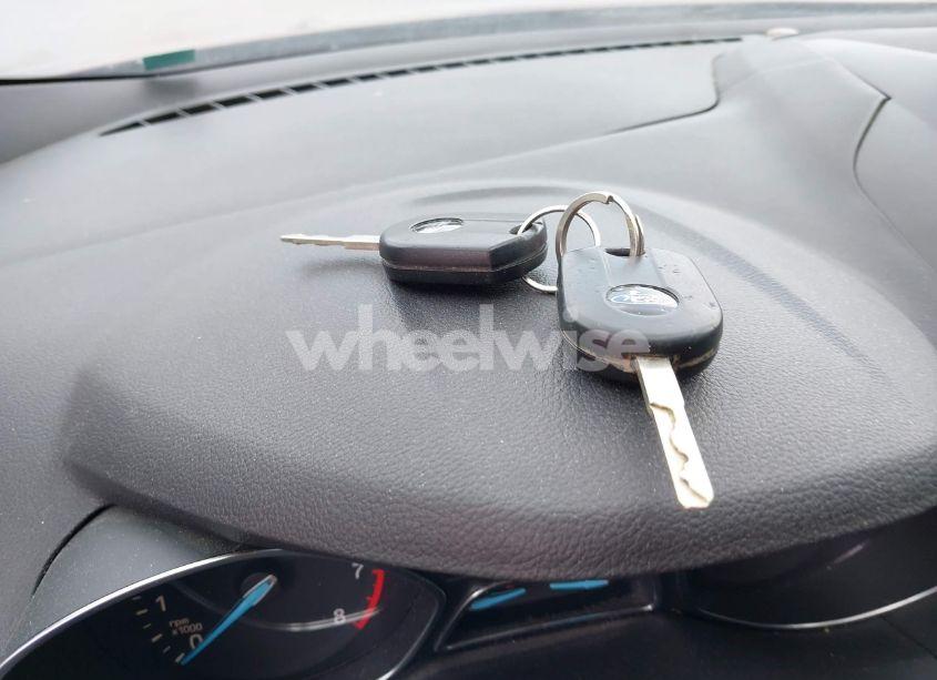 Photo 11 of 2017 Ford Escape SE (VIN 1FMCU9GDXHUD66417)