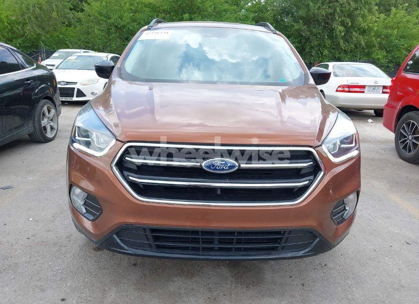 Photo 6 of 2017 Ford Escape SE (VIN 1FMCU9GDXHUD66417)