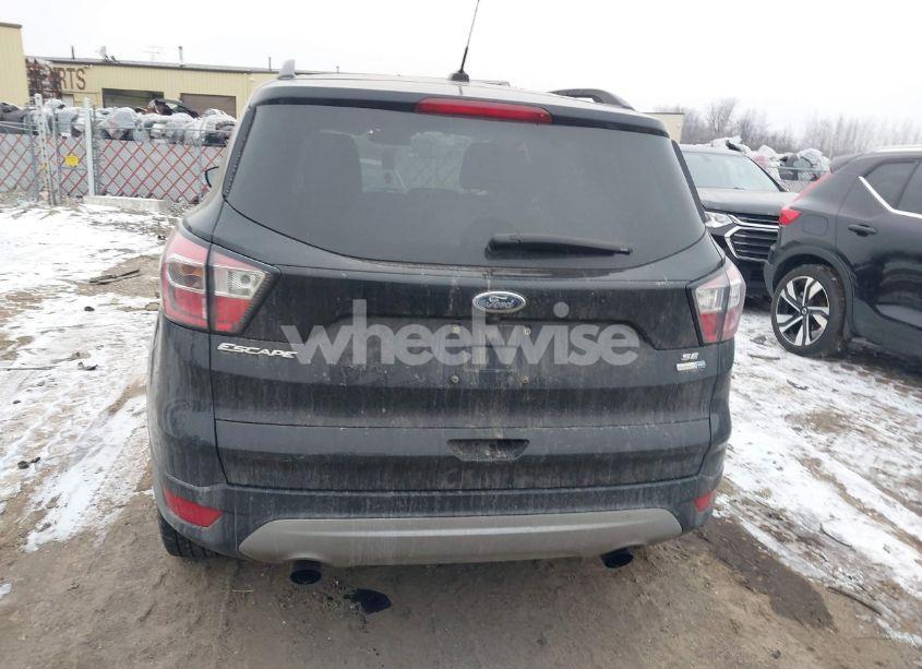 Photo 16 of 2017 Ford Escape SE (VIN 1FMCU9GDXHUD74100)