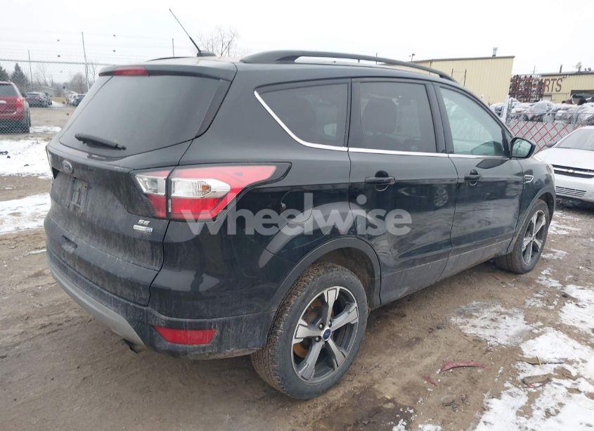 Photo 4 of 2017 Ford Escape SE (VIN 1FMCU9GDXHUD74100)