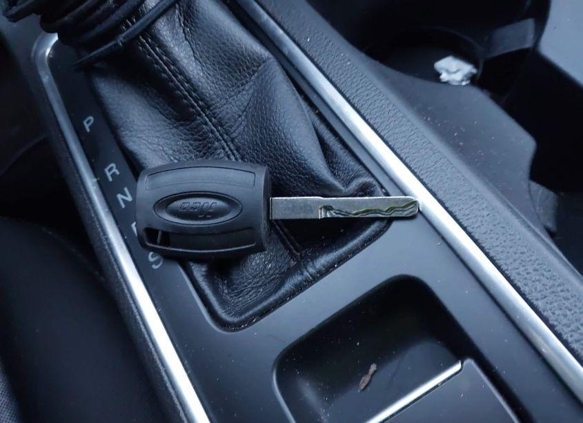 Photo 11 of 2017 Ford Escape SE (VIN 1FMCU9GDXHUE21416)