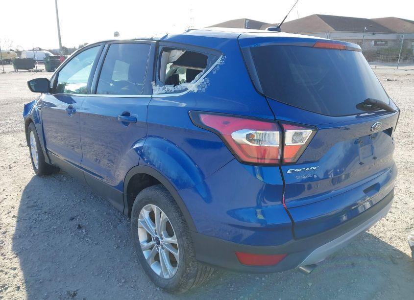 Photo 3 of 2017 Ford Escape SE (VIN 1FMCU9GDXHUE21416)