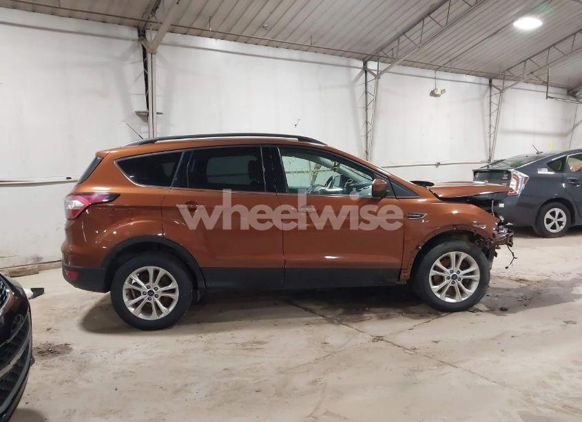 Photo 14 of 2017 Ford Escape SE (VIN 1FMCU9GDXHUE89392)