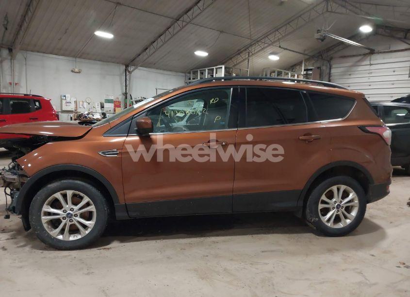 Photo 15 of 2017 Ford Escape SE (VIN 1FMCU9GDXHUE89392)