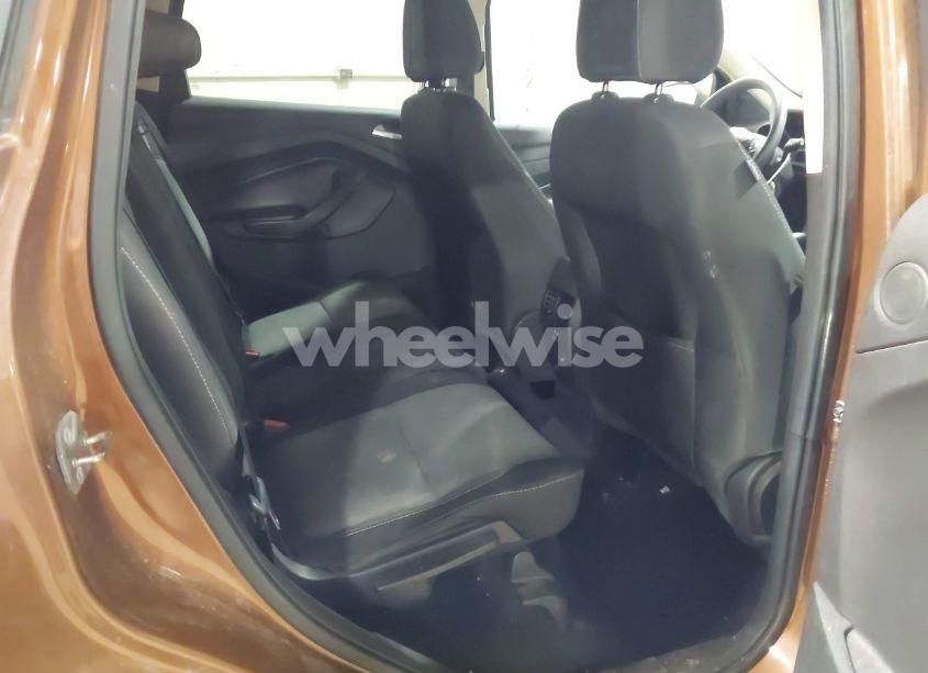 Photo 8 of 2017 Ford Escape SE (VIN 1FMCU9GDXHUE89392)