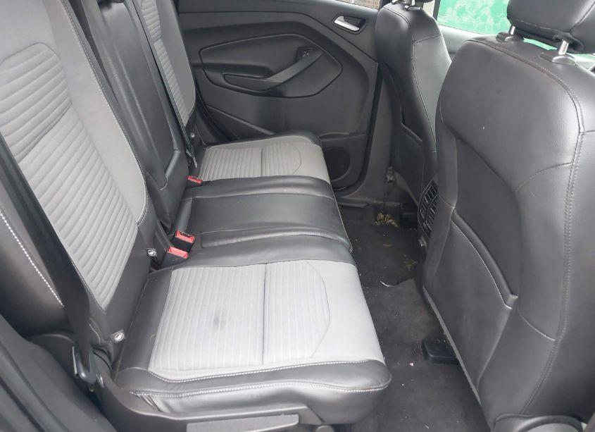 Photo 8 of 2018 Ford Escape SE (VIN 1FMCU9GDXJUA82968)