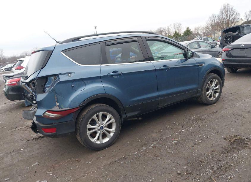 Photo 4 of 2018 Ford Escape SE (VIN 1FMCU9GDXJUA95509)