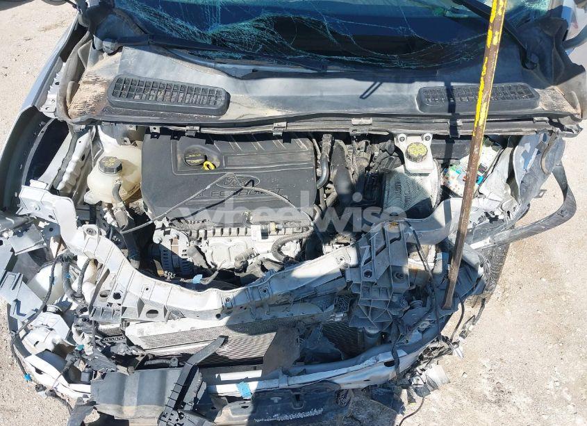 Photo 10 of 2018 Ford Escape SE (VIN 1FMCU9GDXJUB15306)