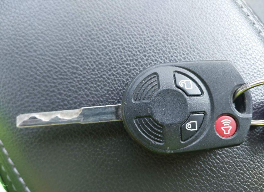 Photo 11 of 2018 Ford Escape SE (VIN 1FMCU9GDXJUB25723)